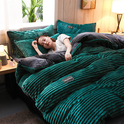 Luxe dekbedovertrek van koraalfluweel
