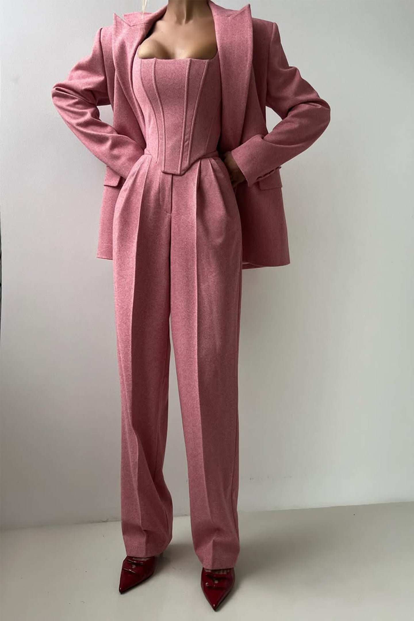 THARAH - Driedelig pak met double-breasted blazer