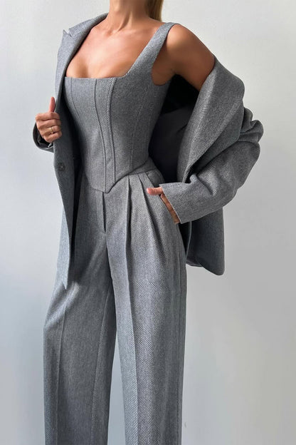 THARAH - Driedelig pak met double-breasted blazer