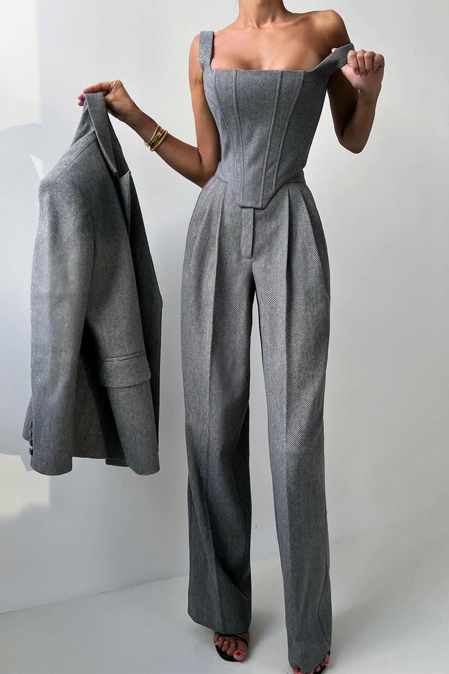 THARAH - Driedelig pak met double-breasted blazer