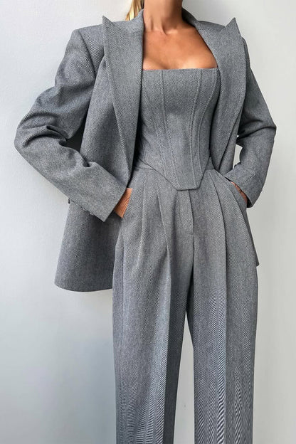 THARAH - Driedelig pak met double-breasted blazer