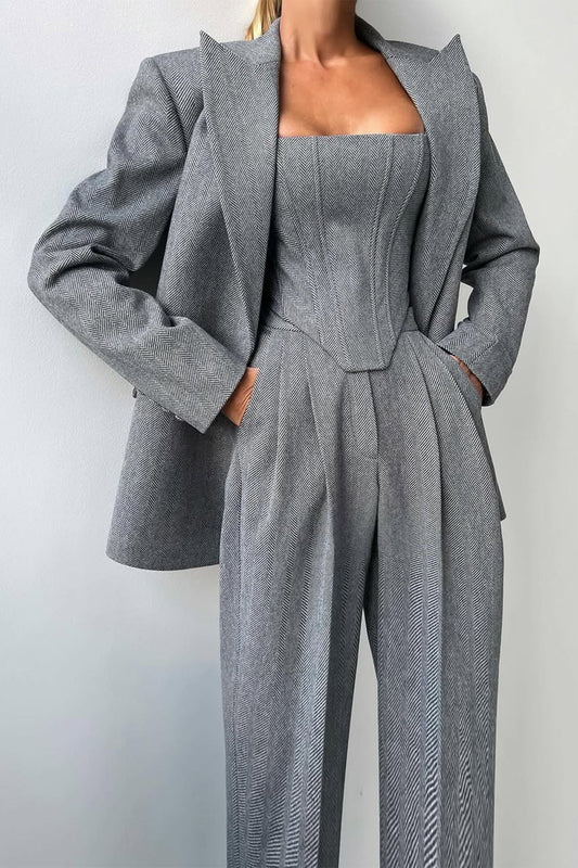 THARAH - Driedelig pak met double-breasted blazer