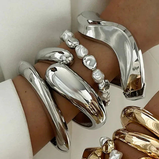 Lucy | Armreifen und Ringe