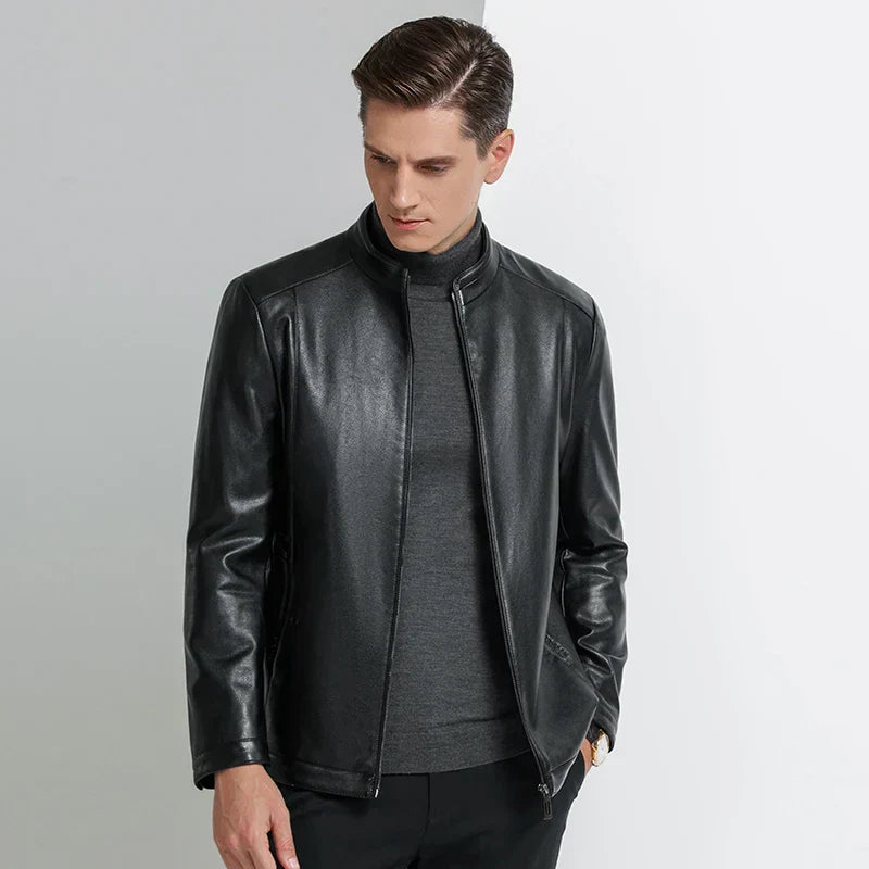 Loke™ Noir – Elegante leren jas met hoge kraag en strakke lijnen