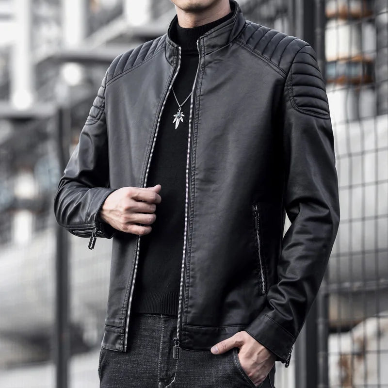 Storm™ Edge – Blauwe PU-leren jas met moderne schouderdetails
