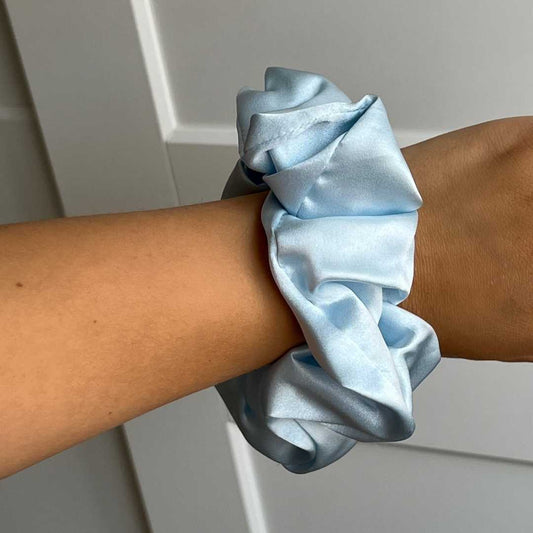 SILKE SCRUNCHIE XL - LIGHT BLUE