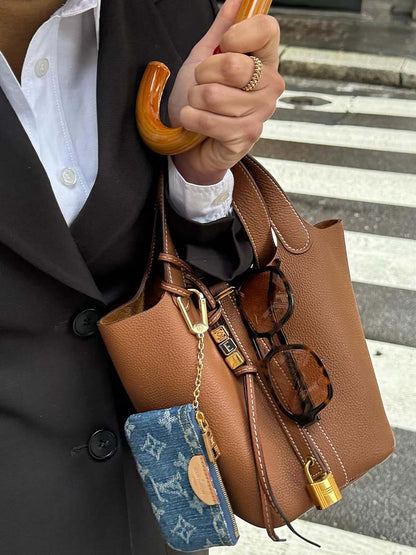 Pia Ledertasche