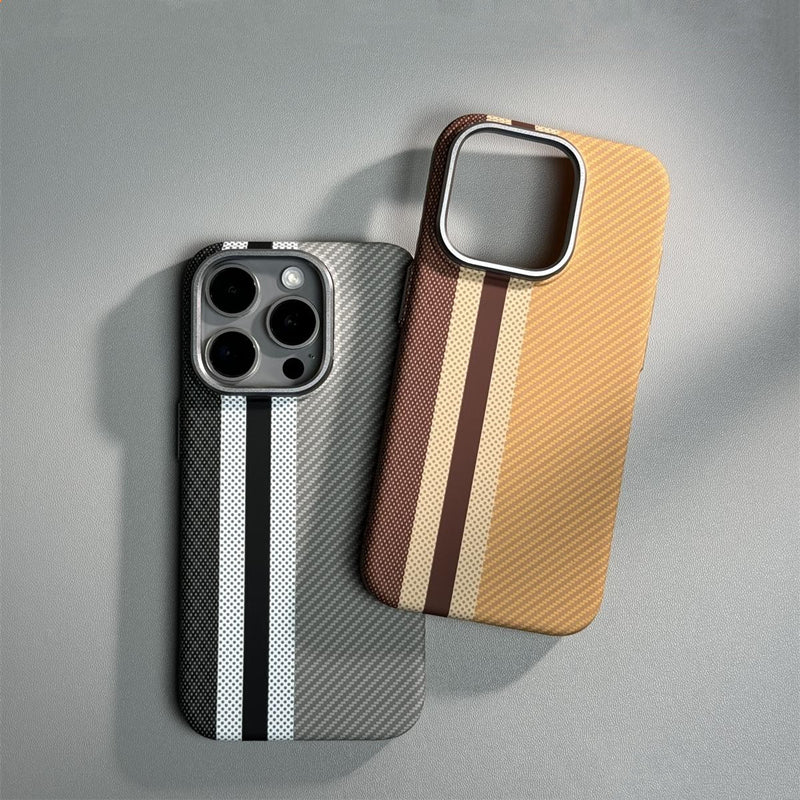 Spectre MagSafe® iPhonehoesje van koolstofvezel