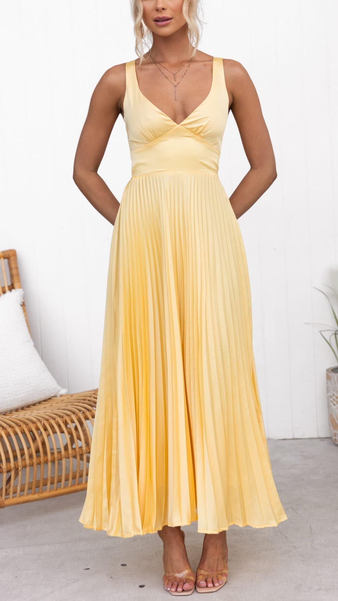 Aby | Gelbes Plissiertes V-Ausschnitt Maxikleid