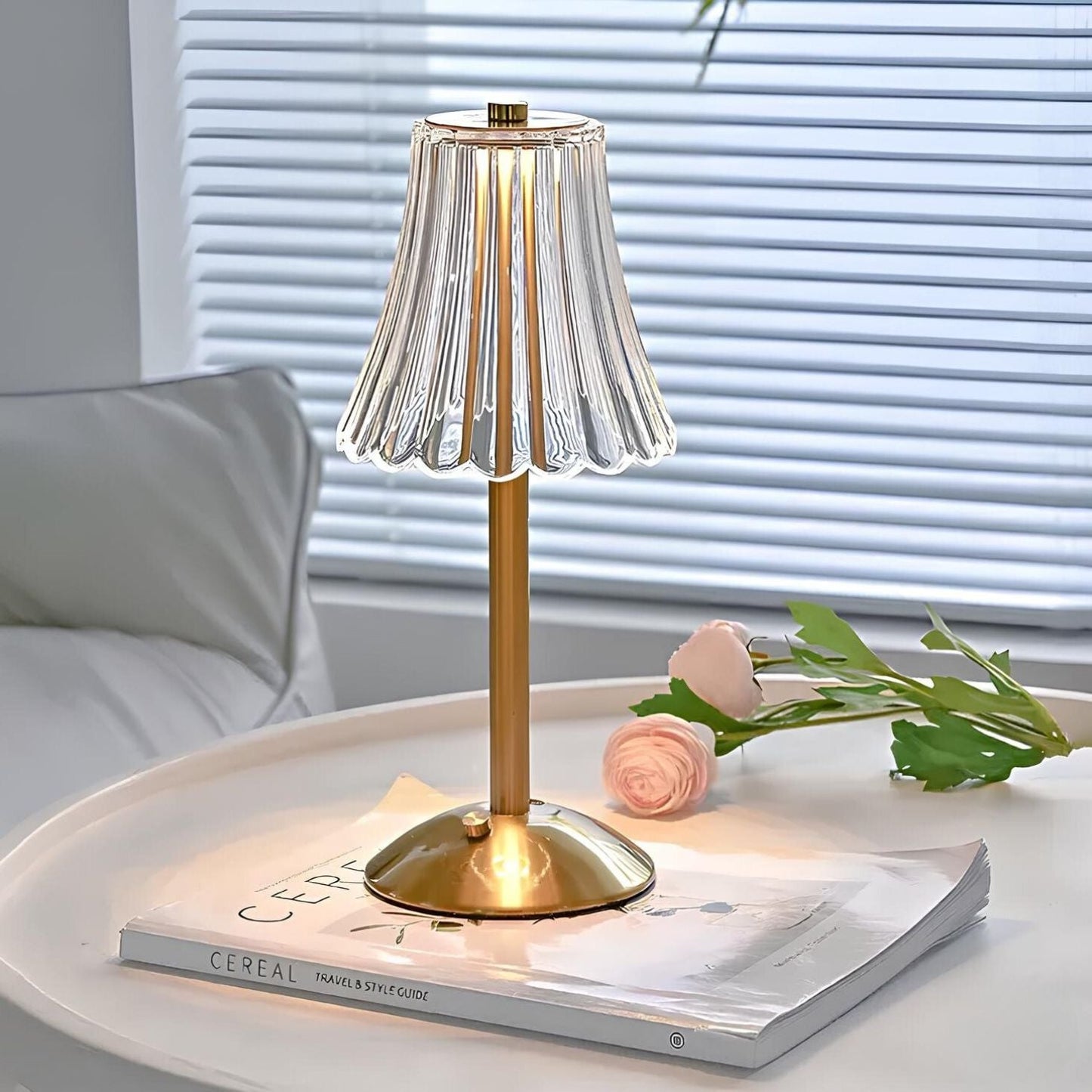 Goldene Kristall-Tischlampe