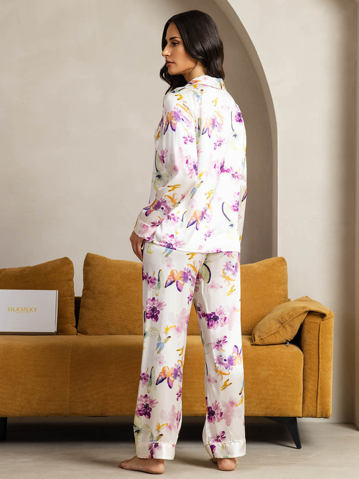 2-teiliges Damen-Pyjama-Set aus reiner Seide mit Paspelierung