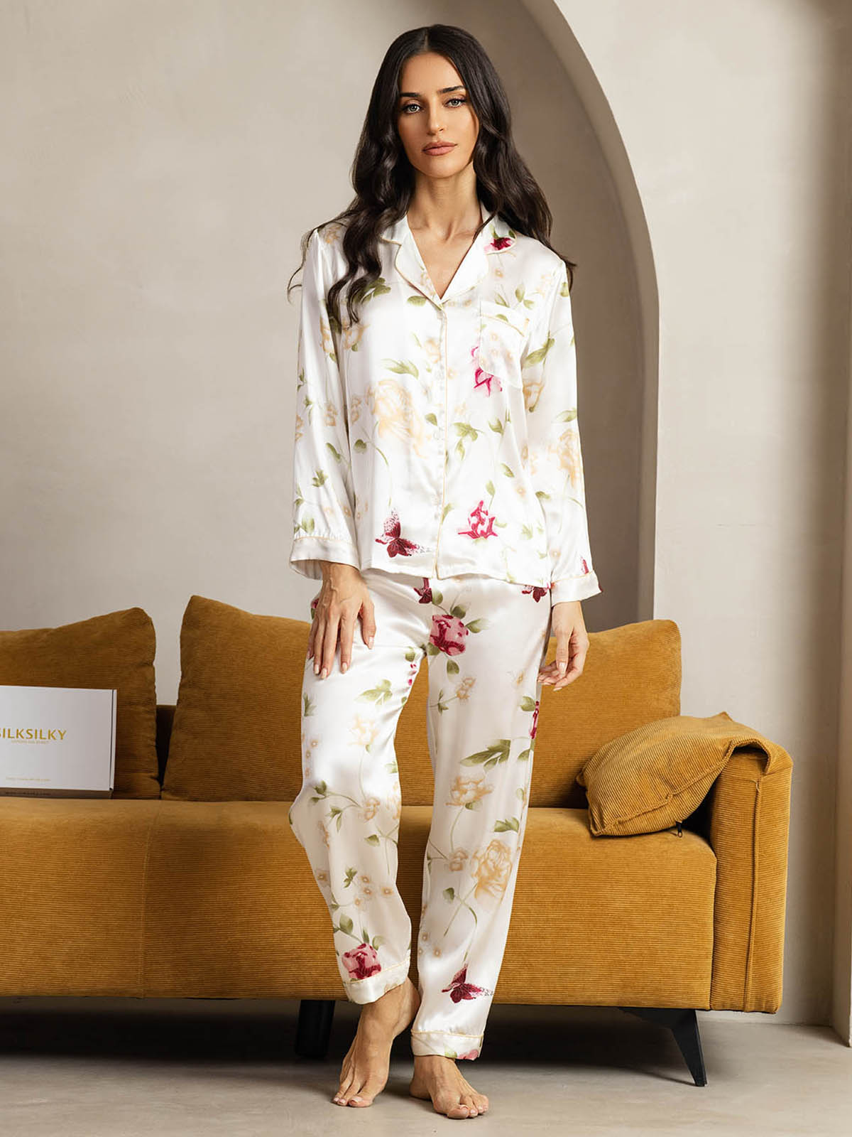 Klassieke Pyjama van Pure Zijde met Biesrand, 2-delig