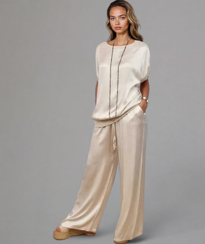 Tharah | Dames set met satijnachtige textuur