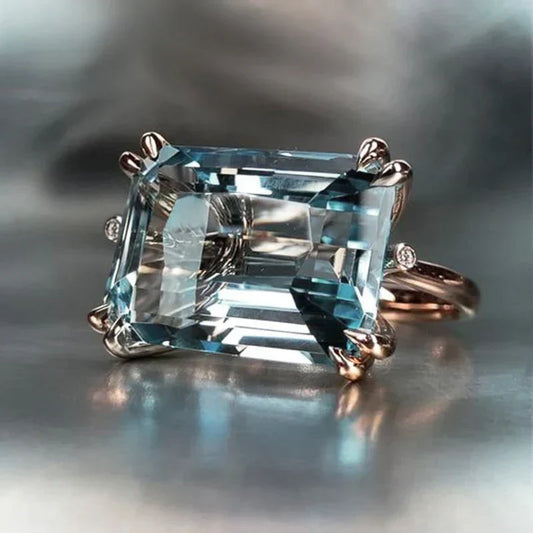 Vintage blauwe zirkonia ring