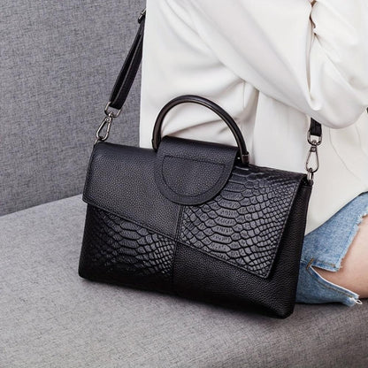 Cassandra | Handtas met extravagant krokodillenpatroon