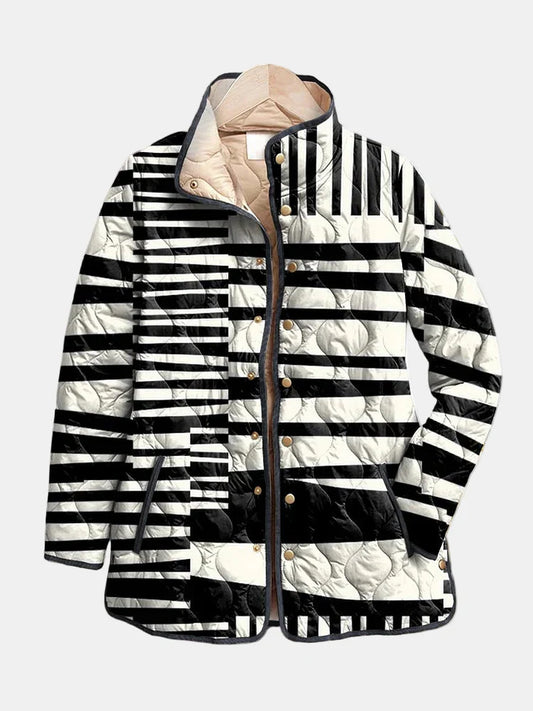 Miren | Schwarz-weiße gesteppte Jacke mit abstraktem Muster