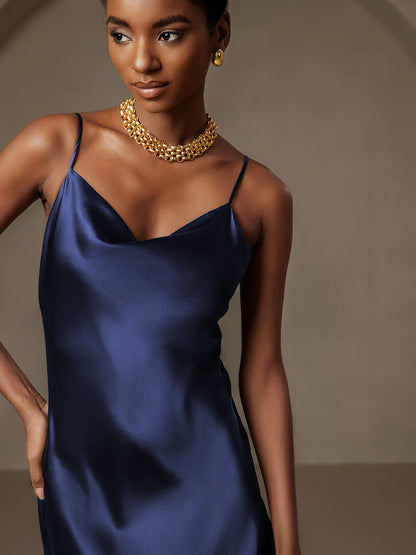 19 Momme Slit Bias Robe de Nuit en Soie Mignonne