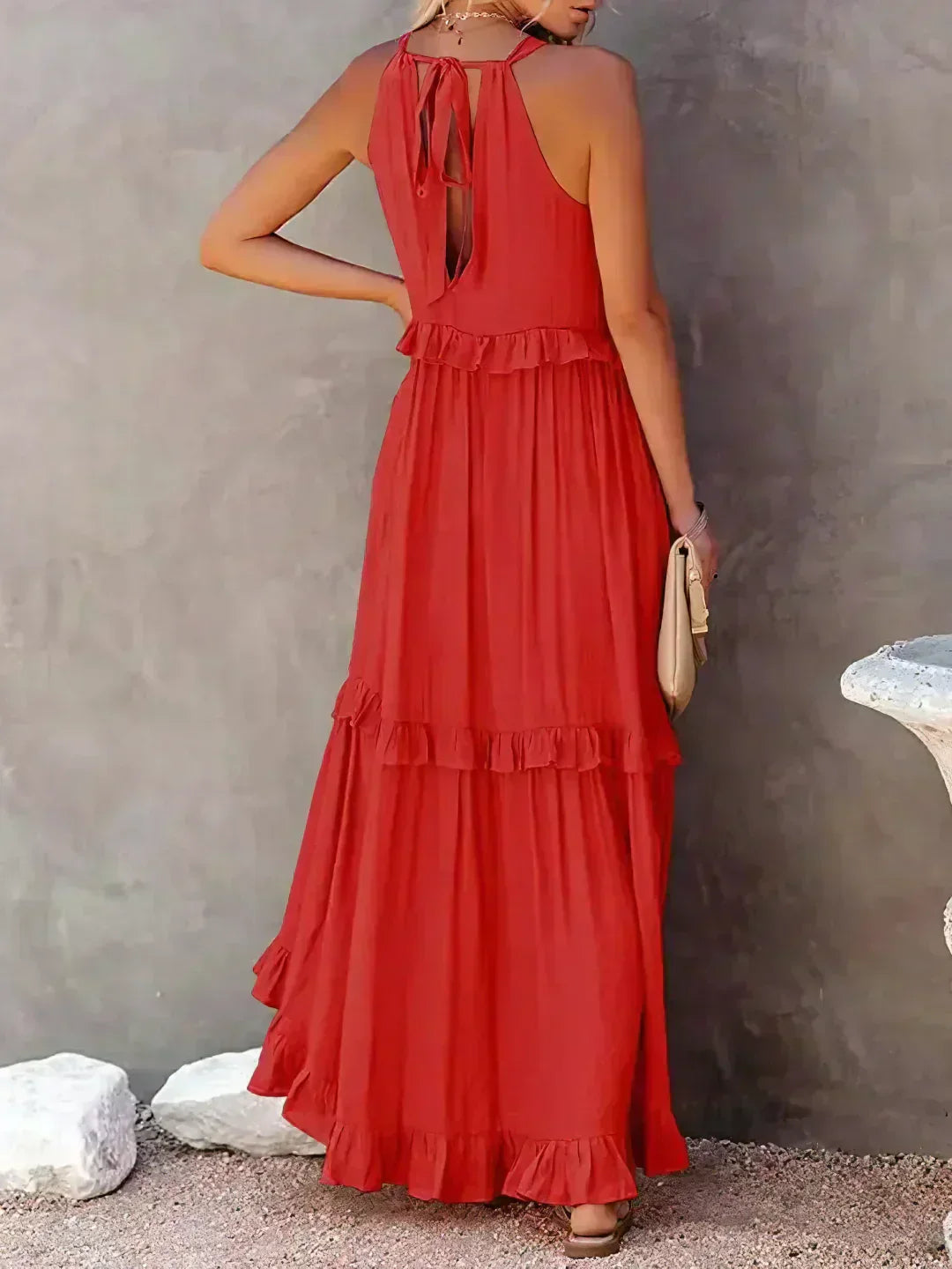 Delilah - Elegante Halterneck Jurk met Ruches