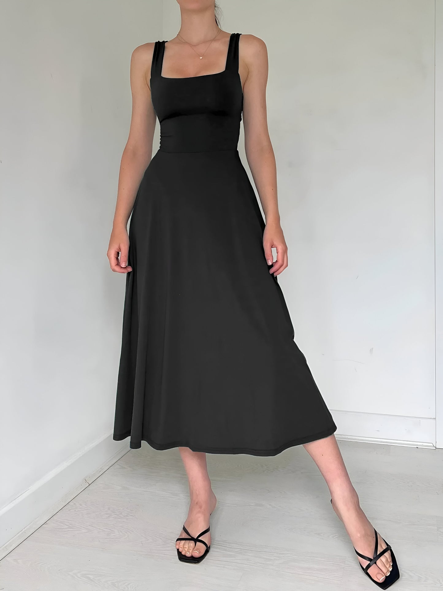 SIGLINDE IN TRENDY MIDIJURK