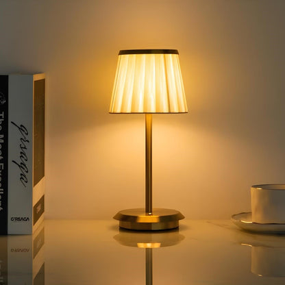 Klassische elegante Tischlampe