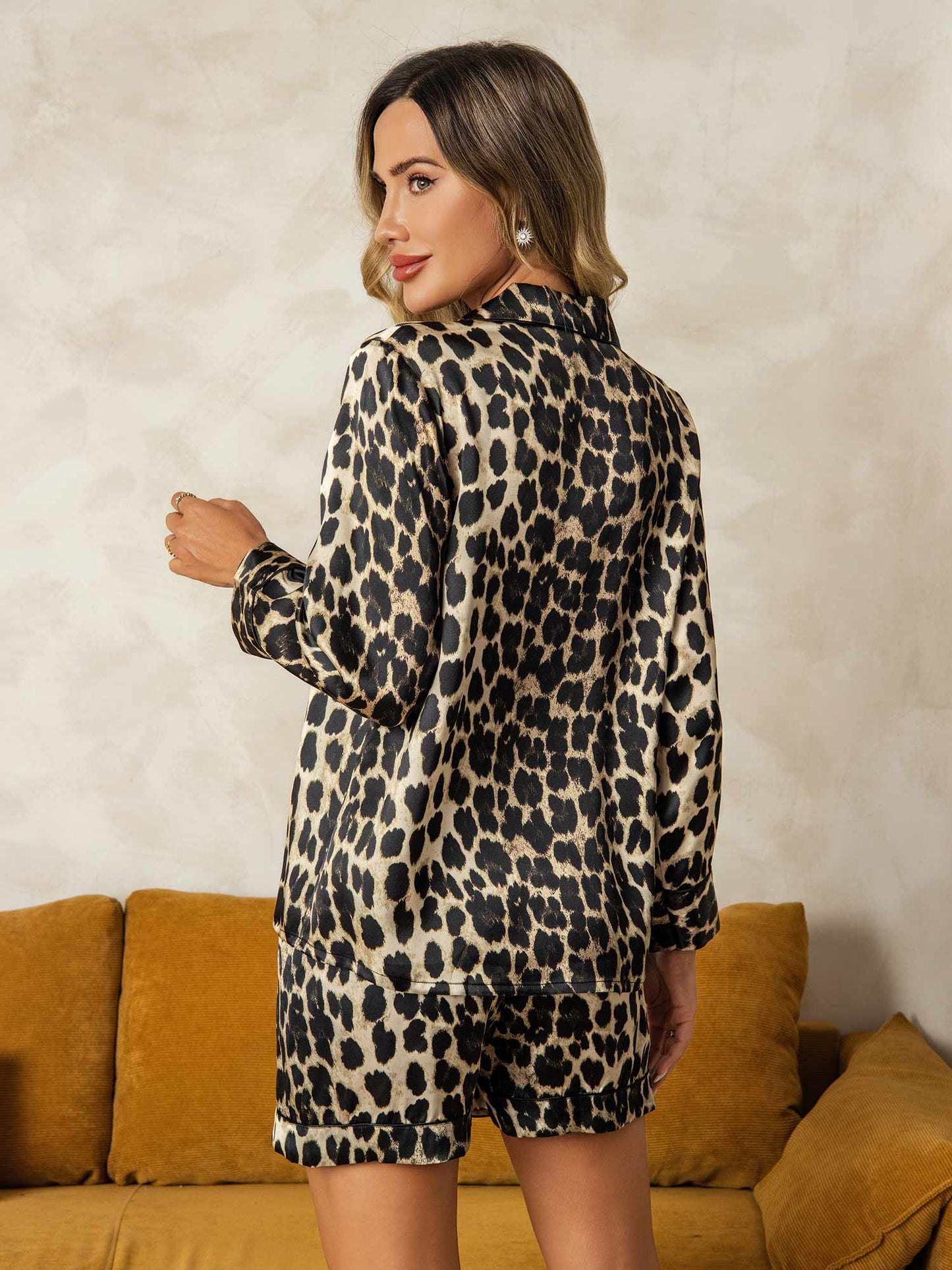 Pure Soie Léopard Imprimé Longues Manches Short Pyjamas