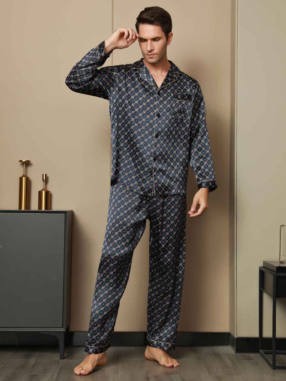 Pyjama en Pure Soie à Revers Imprimé pour Homme