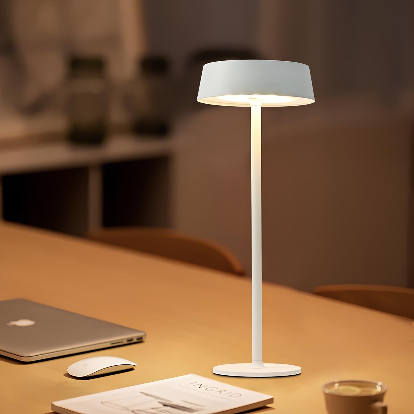 Slanke moderne tafellamp