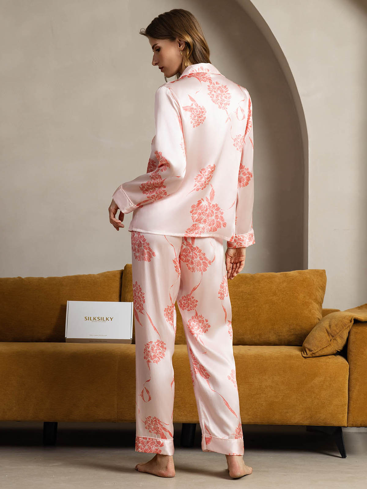 2-teiliges Damen-Pyjama-Set aus reiner Seide mit Paspelierung