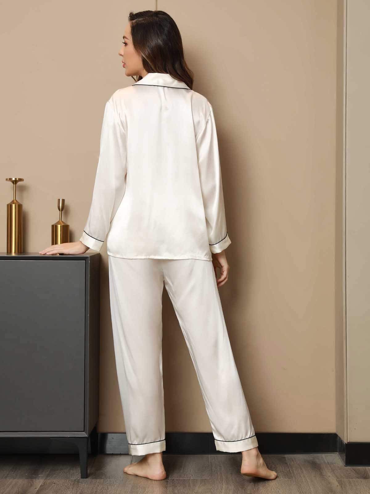 Lange Zijden Pyjama