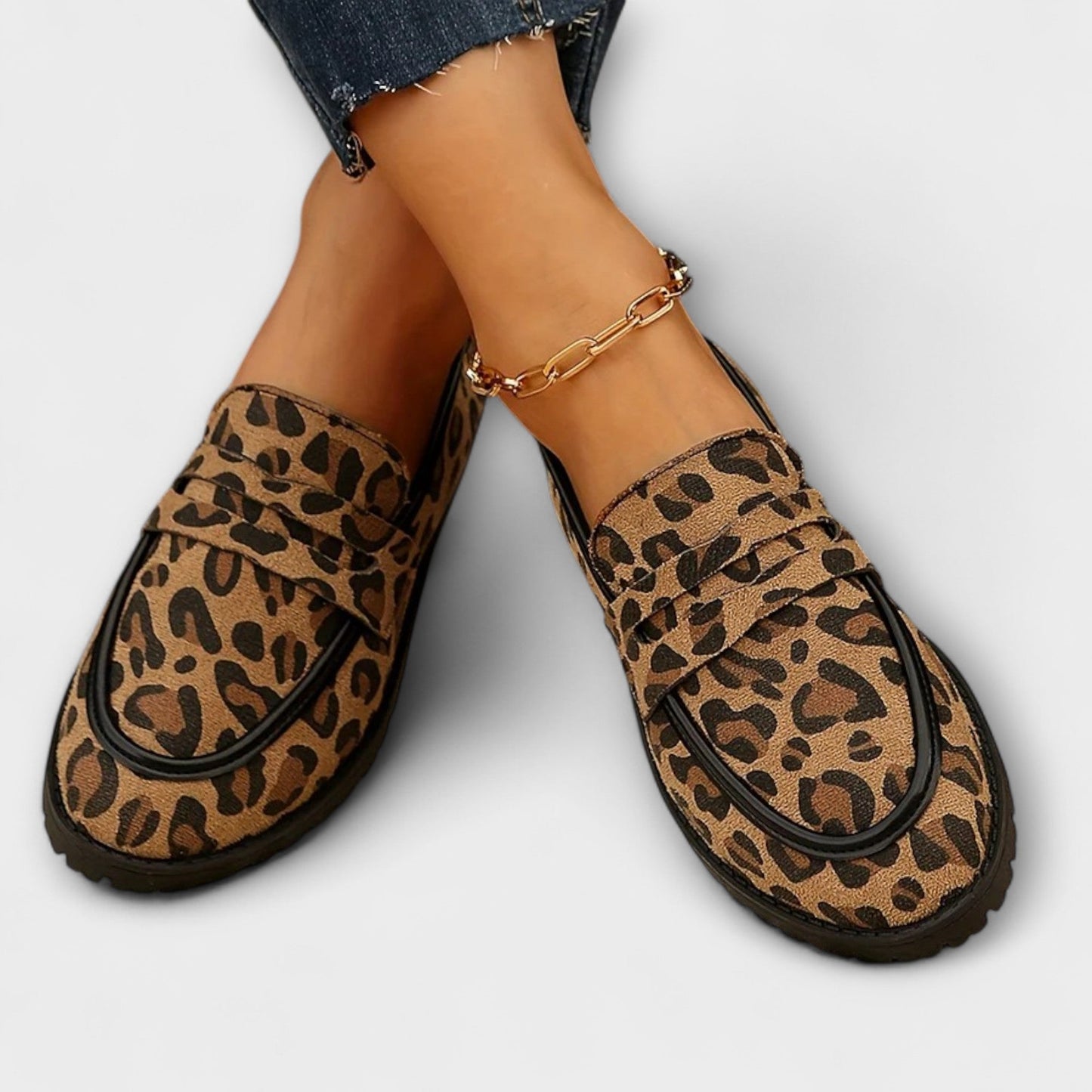 Mireille – Leopardenmuster-Slip-on Loafer aus Kunstvelours mit runder Spitze für den Alltag