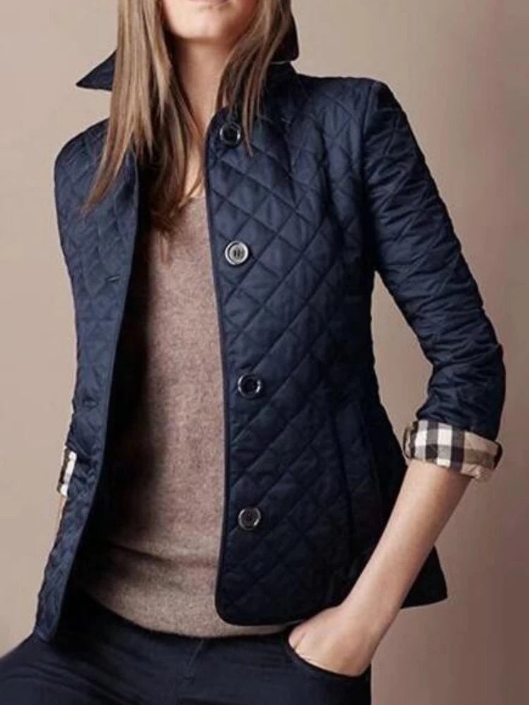 Elkie – Elegante Seidenjacke