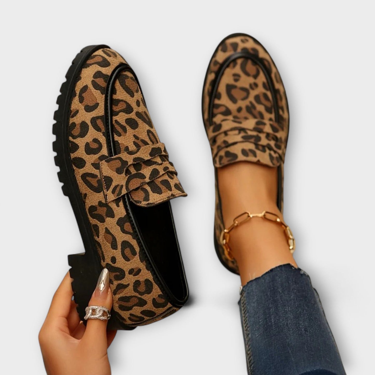 Mireille – Leopardenmuster-Slip-on Loafer aus Kunstvelours mit runder Spitze für den Alltag