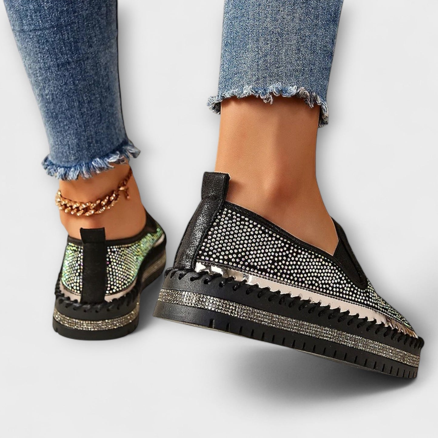 Vada – Slippers versierd met stenen