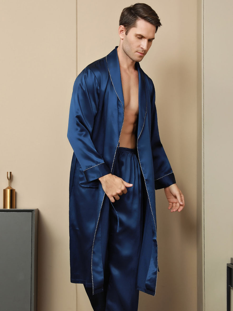 Peignoir Ceinturée Contrastante En Pure Soie (Sans Pantalon)