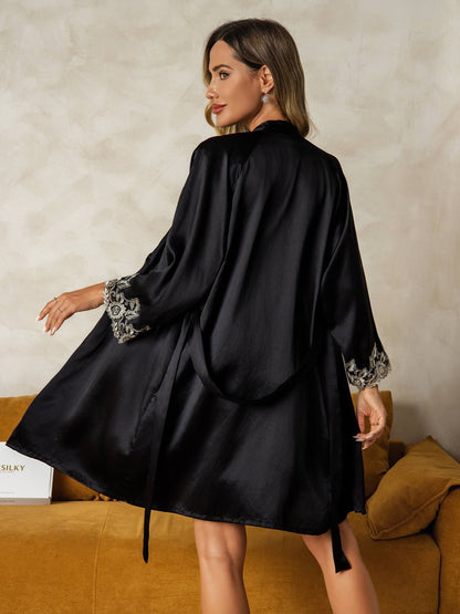 Elegant gewaad en camisole set van pure zijde met kanten rand 3-delig
