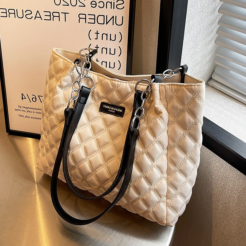 Doorgestikte shopper voor dames met dubbel hengsel en metalen ketting - Eloisa