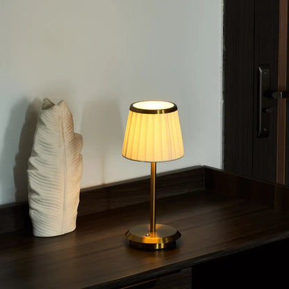 Klassische elegante Tischlampe