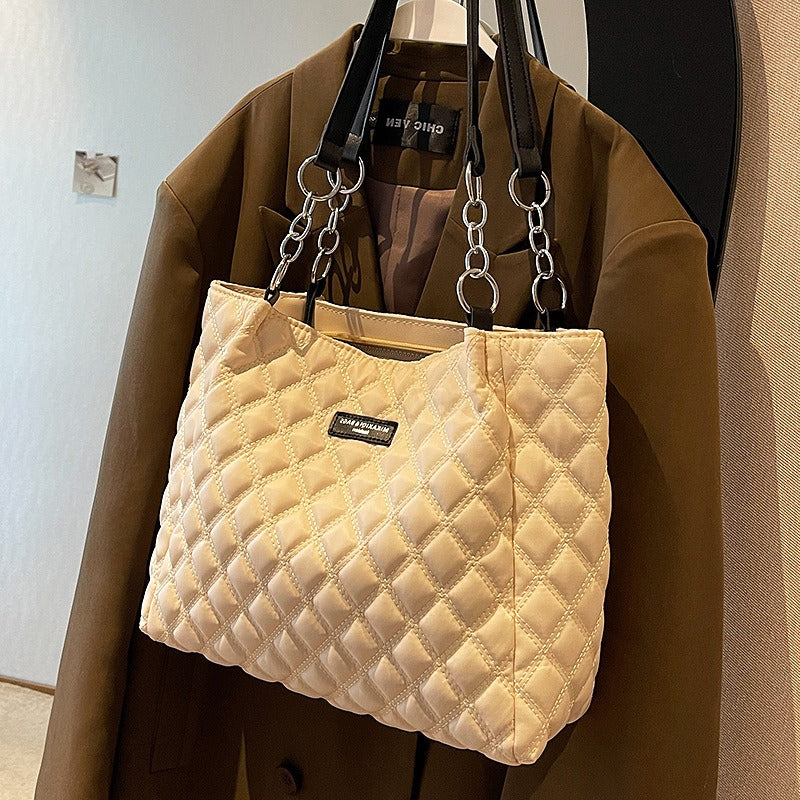 Doorgestikte shopper voor dames met dubbel hengsel en metalen ketting - Eloisa