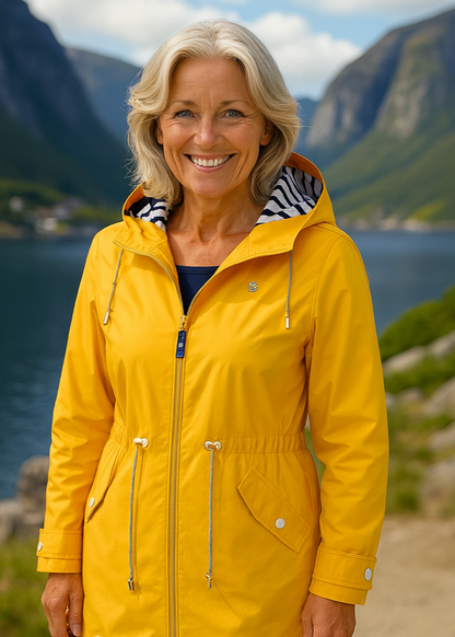 Elvira ~ Elegante und wasserdichte Jacke