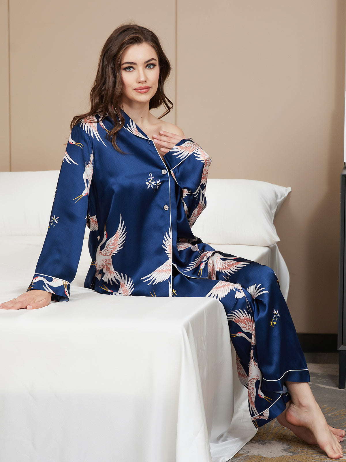 19Momme Ensemble Pyjama Complet à Imprimé Grue en Soie 100% Murier pour Femme