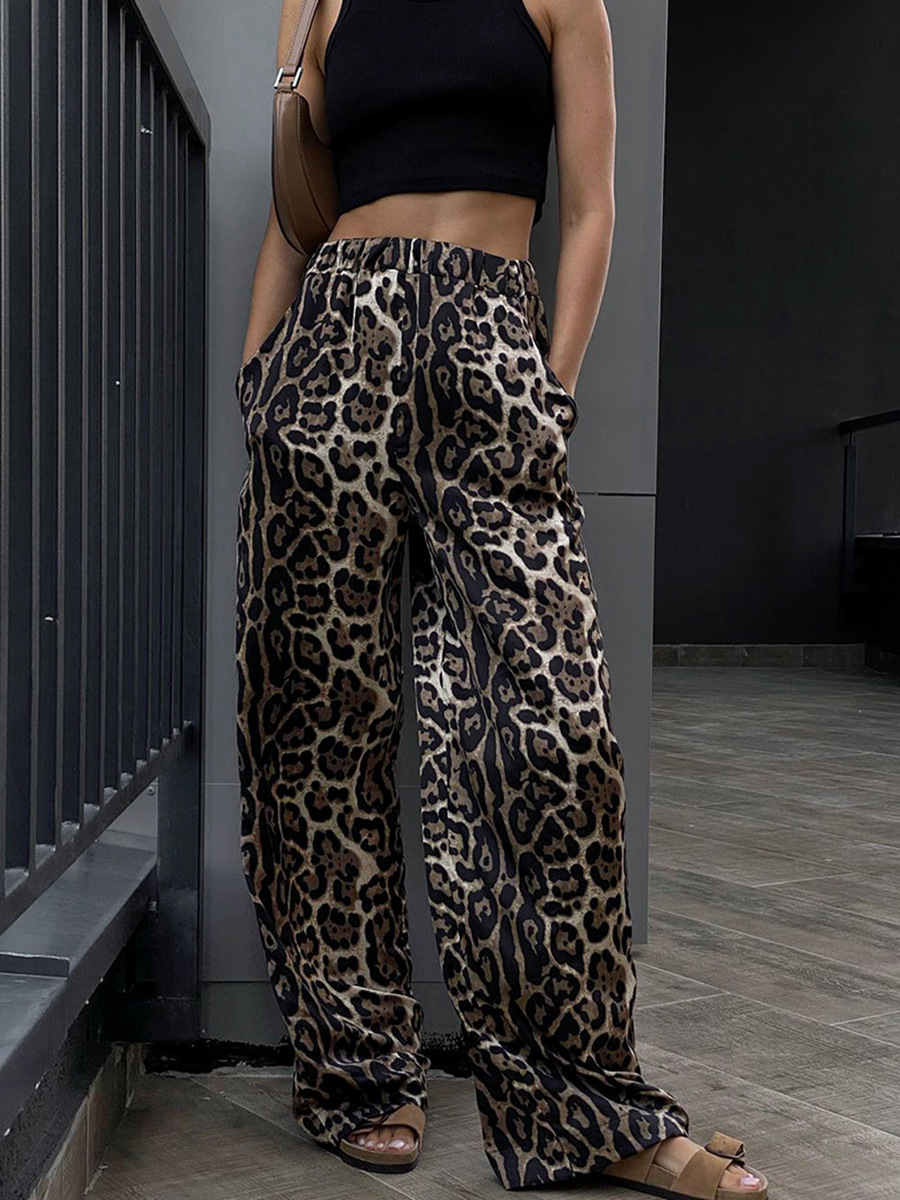 Rosea | Hose mit weitem Bein im Leopardenmuster