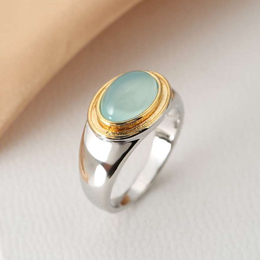 Gabi – Vintage-Grüner-Mondstein-Ring