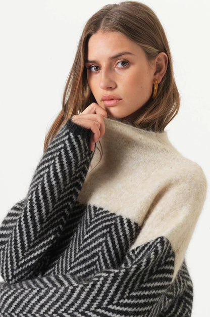 Adelie - Gestrickter Rollkragenpullover
