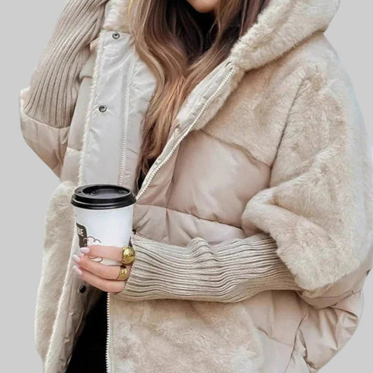 DAGMARA | WARMER DAUNENMANTEL MIT KAPUZE
