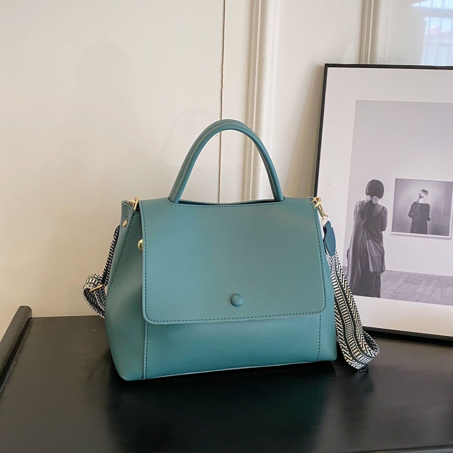 Sac en cuir synthétique pour femme avec structure rigide - Renata