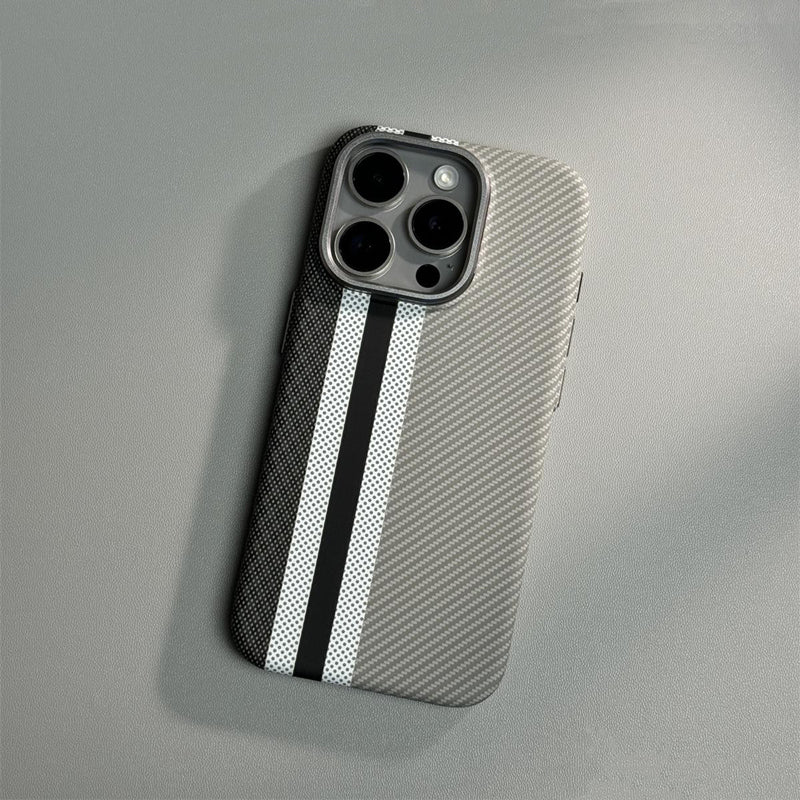 Spectre MagSafe® iPhonehoesje van koolstofvezel