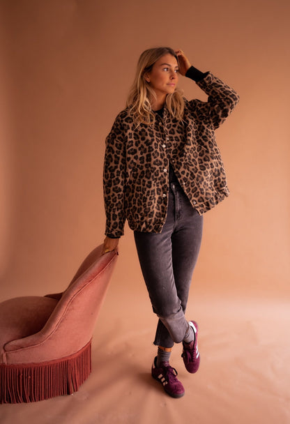 THARAH - Trendy jack met luipaardprint