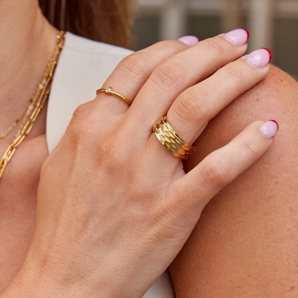 Bague en or à gros grains Rene