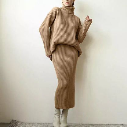INAYA™ - Gemütliches Strickset mit Rollkragen