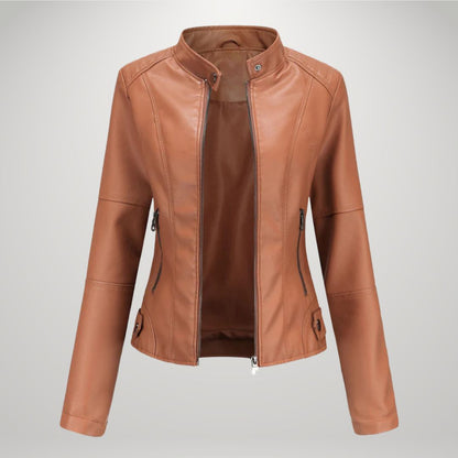 Karolina | Taillierte Kunstlederjacke